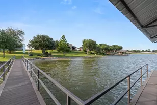 129 Lakeshore Dr, Waxahachie, TX 75165 - Photo 39