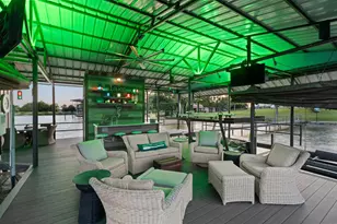 129 Lakeshore Dr, Waxahachie, TX 75165 - Photo 5