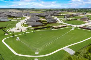 809 Alderwood, Red Oak, TX 75154 - Photo 11