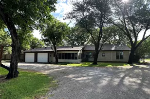 604 Harrel Ave, Bynum, TX 76631 - Photo 5