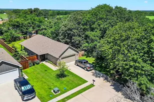 508 Goodjohn St, Collinsville, TX 76233 - Photo 37