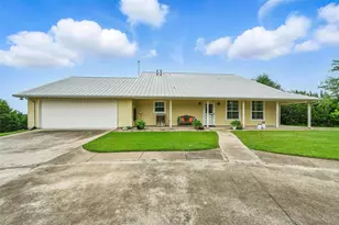 2116 Darby Dan Ct, Granbury, TX 76049 - Photo 1