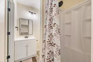 4010 Quail Ridge Ct, Granbury, TX 76049 - Photo 21