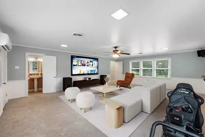 2225 Wooded Acres Drive, Waco, TX 76710 - Photo 9