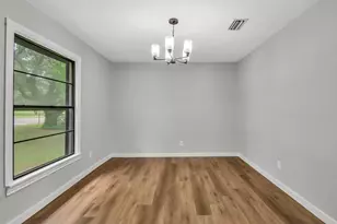 820 Lipscomb St, Bonham, TX 75418 - Photo 9