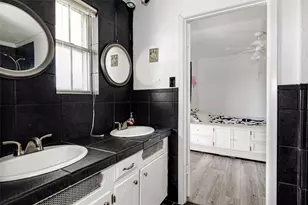 306 Country Club Dr, Joshua, TX 76058 - Photo 25