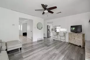 306 Country Club Dr, Joshua, TX 76058 - Photo 21