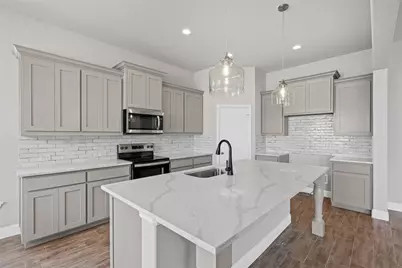 207 Mitchell Drive, Glen Rose, TX 76043 - Photo 11