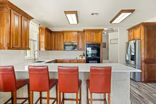 2030 Hills Court, Stephenville, TX 76401 - Photo 15