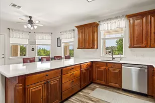 2030 Hills Court, Stephenville, TX 76401 - Photo 17