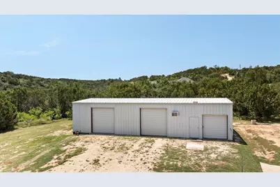 2030 Hills Court, Stephenville, TX 76401 - Photo 35