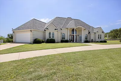 2030 Hills Court, Stephenville, TX 76401 - Photo 3