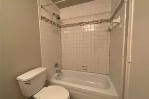 2331 N Davis Dr, Arlington, TX 76012 - Photo 17