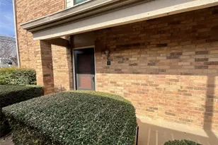2331 N Davis Dr, Arlington, TX 76012 - Photo 25