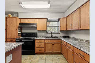 301 Redbud, Ferris, TX 75125 - Photo 9