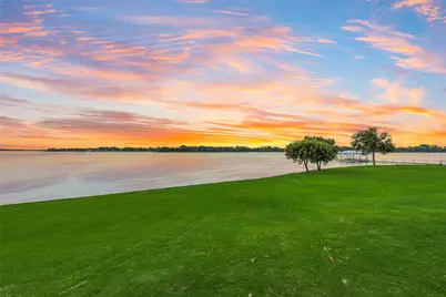 12624 Lake Shore Court N, Fort Worth, TX 76179 - Photo 13