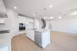 2204 Valencia Dr, Little Elm, TX 75068 - Photo 5