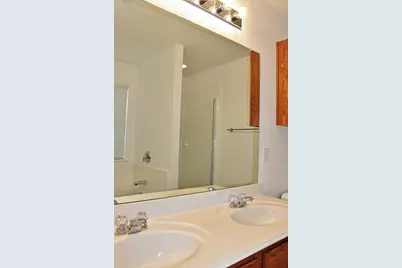 6333 Pool View Drive, Dallas, TX 75249 - Photo 9