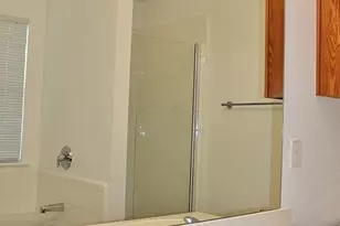 6333 Pool View Dr, Dallas, TX 75249 - Photo 9