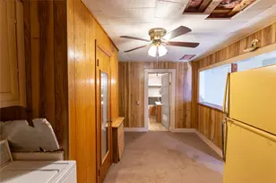 305 Bryan St, Glen Rose, TX 76043 - Photo 23