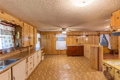 305 Bryan Street, Glen Rose, TX 76043 - Photo 11