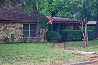 305 Bryan Street, Glen Rose, TX 76043 - Photo 7