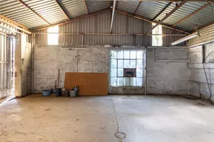 305 Bryan St, Glen Rose, TX 76043 - Photo 37