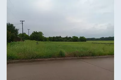 1400 W Wintergreen Road, Lancaster, TX 75134 - Photo 3