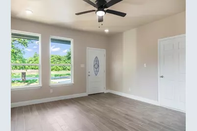 1510 N Wilhite Street, Cleburne, TX 76031 - Photo 7