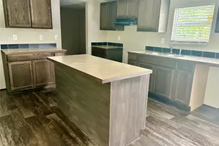 437 Maple Dr, Murchison, TX 75778 - Photo 3