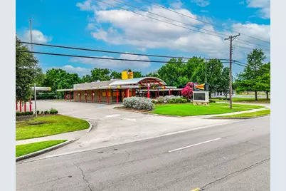 1300 Pioneer Drive, Irving, TX 75061 - Photo 3