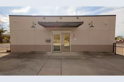 2636 Meadowbrook Drive, Fort Worth, TX 76103 - Photo 5