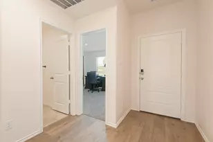 723 Primrose Ln, Pilot Point, TX 76258 - Photo 5