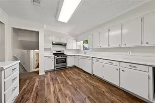 7033 Edmond Ave, Waco, TX 76710 - Photo 17