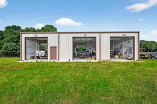 2 Groves Cir, Argyle, TX 76226 - Photo 39