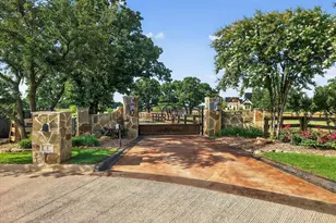 2 Groves Cir, Argyle, TX 76226 - Photo 3