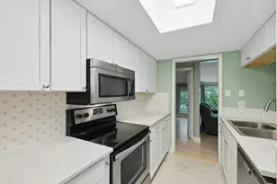 12824 Midway Rd, Dallas, TX 75244 - Photo 19