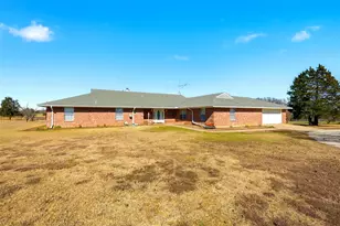 929 County Line Church Rd, Whitesboro, TX 76273 - Photo 3