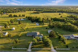 929 County Line Church Rd, Whitesboro, TX 76273 - Photo 5