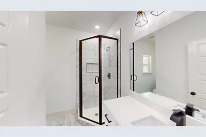 226 SW 4th Street, Grand Prairie, TX 75051 - Photo 21