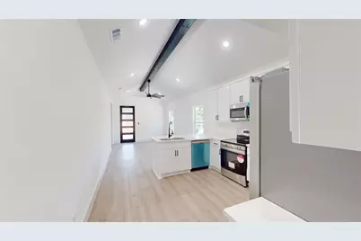 226 SW 4th Street, Grand Prairie, TX 75051 - Photo 9