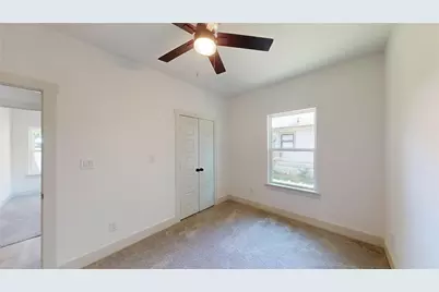 226 SW 4th Street, Grand Prairie, TX 75051 - Photo 17