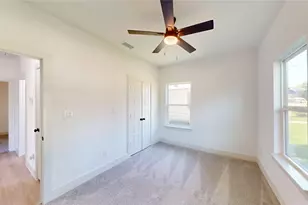 226 SW 4th St, Grand Prairie, TX 75051 - Photo 19