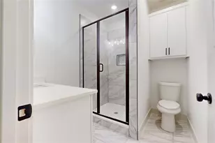 226 SW 4th St, Grand Prairie, TX 75051 - Photo 13