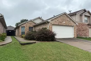 6437 Regina Dr, Fort Worth, TX 76131 - Photo 1
