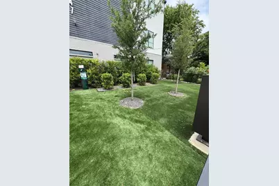 1147 N Madison Avenue #102, Dallas, TX 75208 - Photo 3