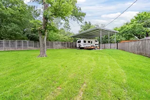 8928 Aldwick Cir, Dallas, TX 75238 - Photo 29