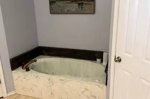 907 Dogwood St, Waco, TX 76706 - Photo 19