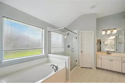 1215 Aylesbury Drive, Allen, TX 75002 - Photo 13