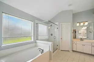 1215 Aylesbury Dr, Allen, TX 75002 - Photo 13